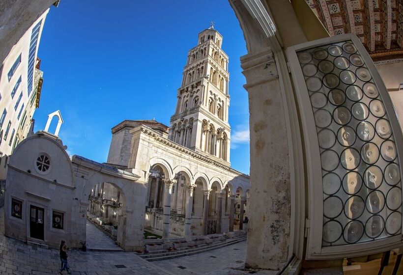 هتل Grisogono Palace Heritage Residence