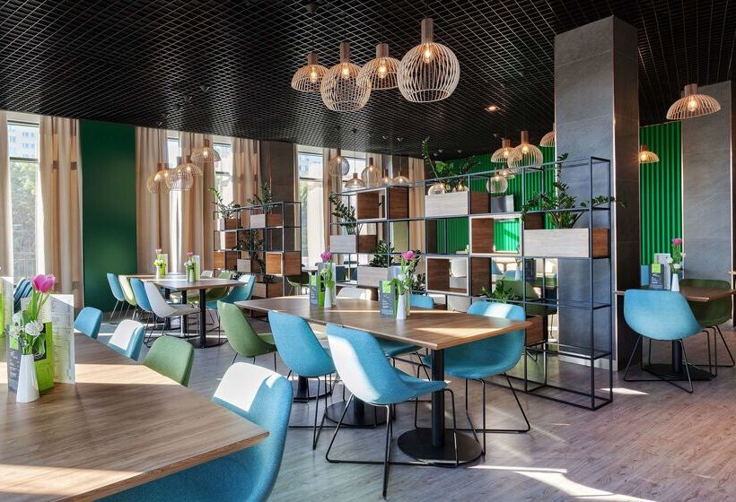 هتل Hampton By Hilton Lublin