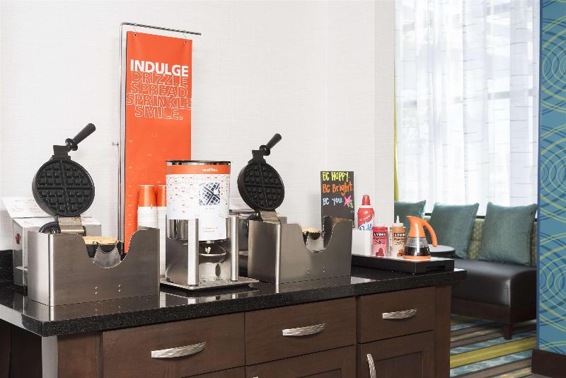 فندق Hampton Inn Westfield