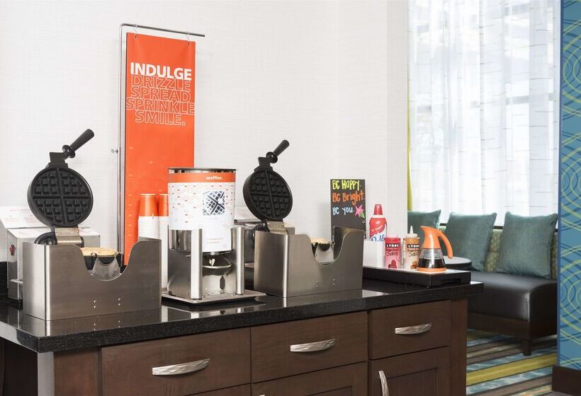 فندق Hampton Inn Westfield