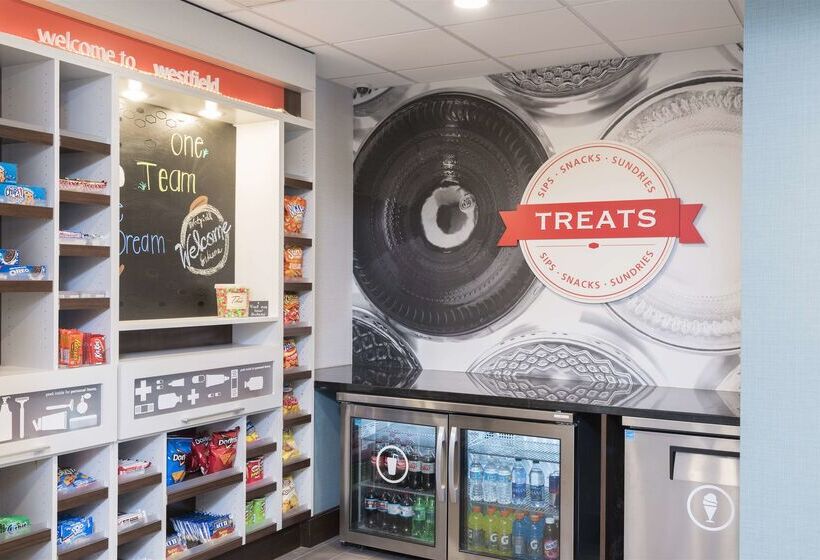 فندق Hampton Inn Westfield