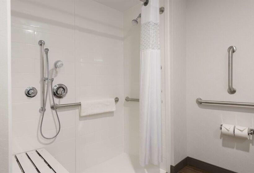 فندق Hampton Inn Westfield