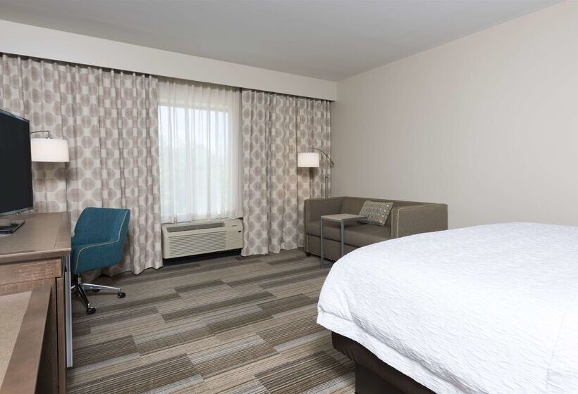 فندق Hampton Inn Westfield
