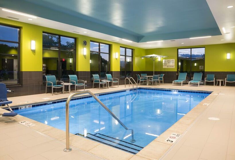 فندق Hampton Inn Westfield