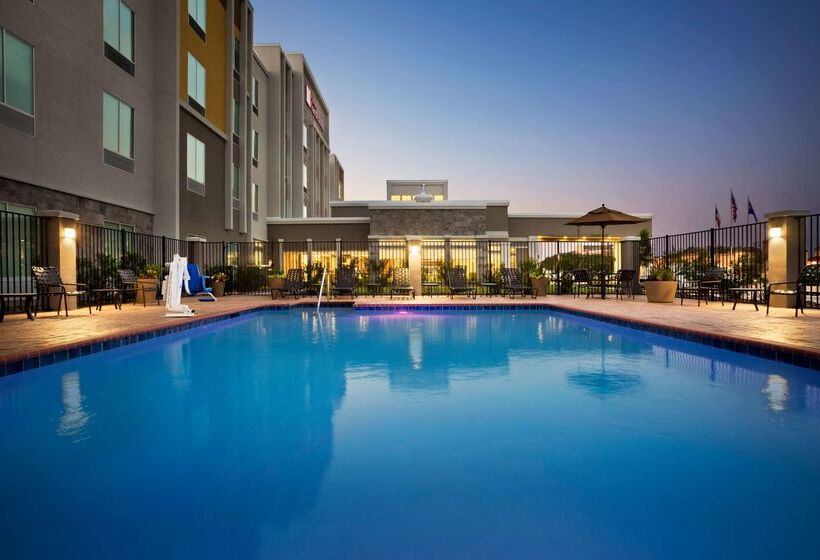 호텔 Hilton Garden Inn Houstonbaytown