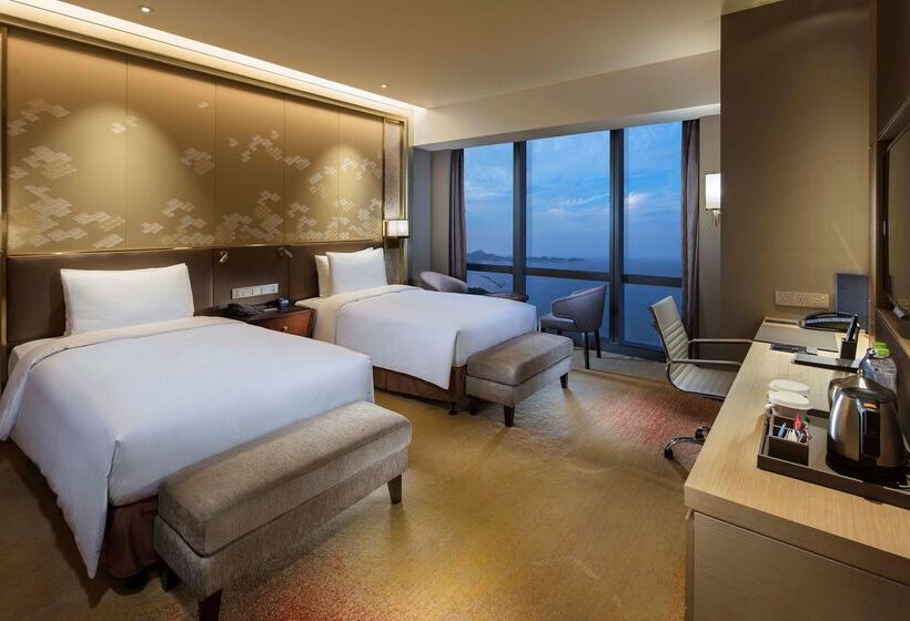 هتل Hilton Yantai