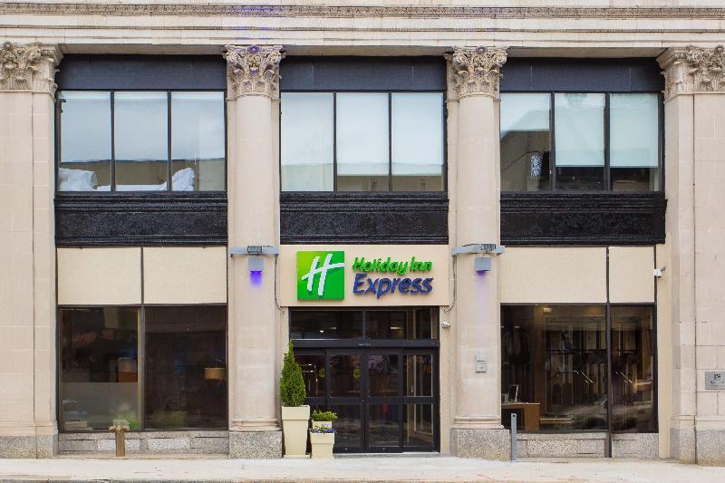 هتل Holiday Inn Express   Springfield Downtown, An Ihg