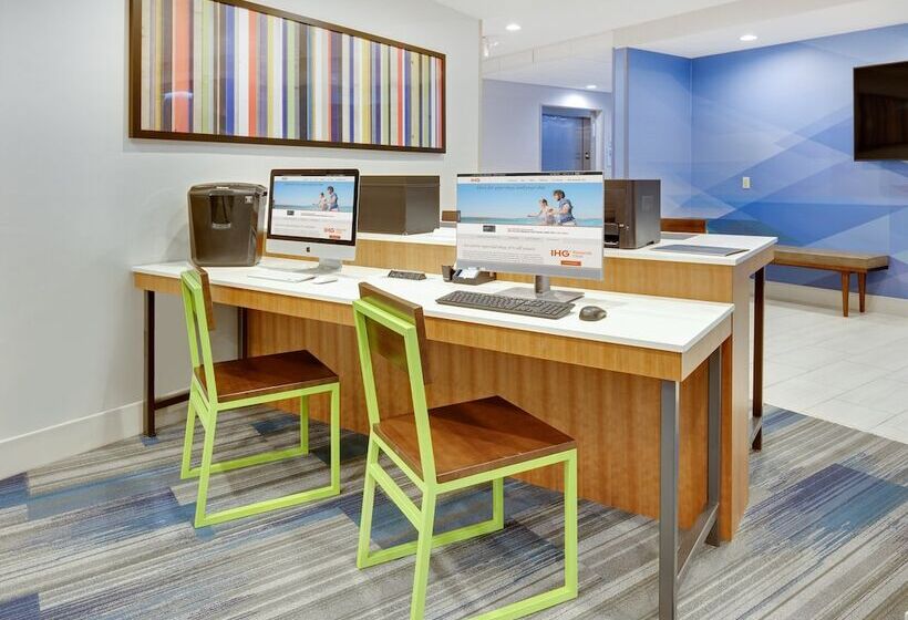 فندق Holiday Inn Express & Suites Dallas Nw   Farmers Branch, An Ihg