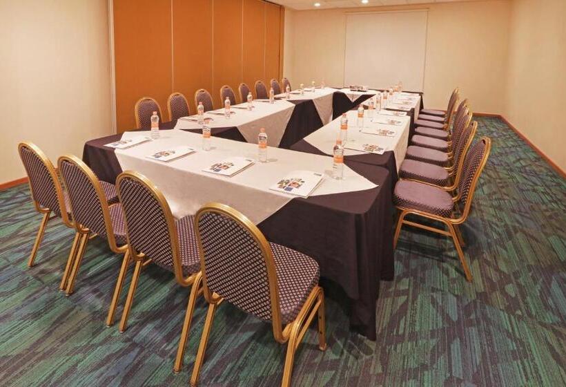 فندق Holiday Inn Express   Tuxpan, An Ihg