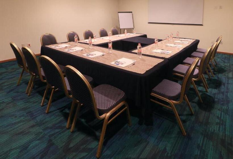 فندق Holiday Inn Express   Tuxpan, An Ihg