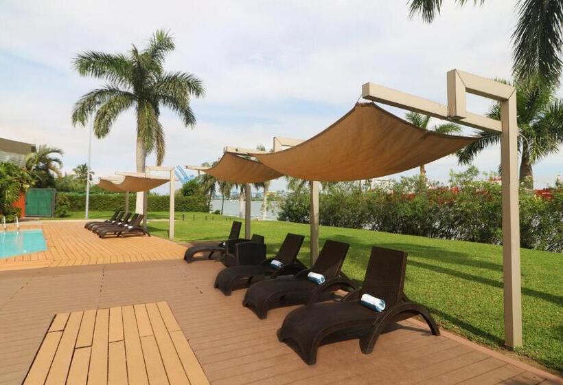 فندق Holiday Inn Express   Tuxpan, An Ihg