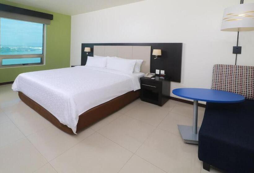 Otel Holiday Inn Express   Tuxpan, An Ihg
