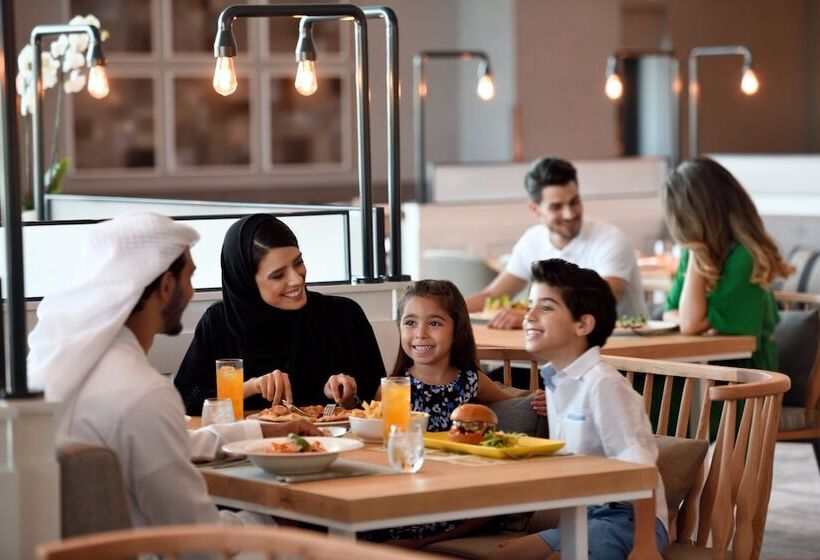 هتل Holiday Inn & Suites   Dubai Festival City Mall, An Ihg