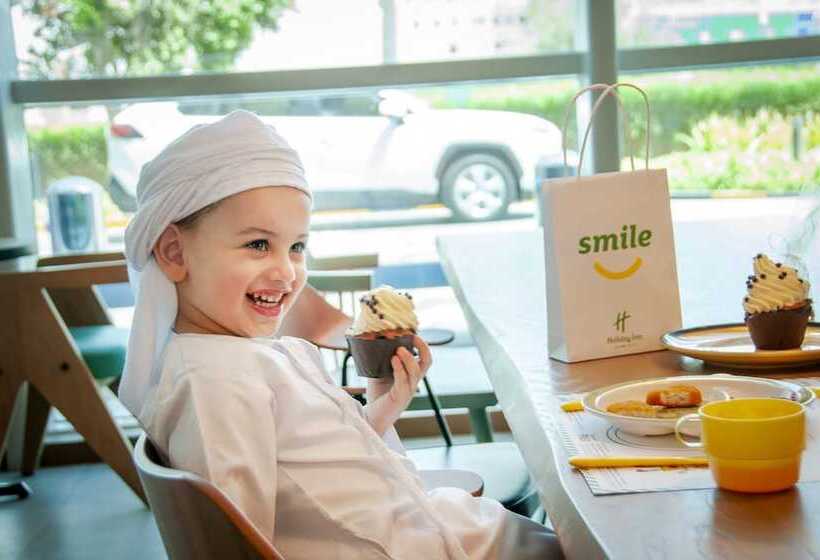 هتل Holiday Inn & Suites   Dubai Festival City Mall, An Ihg