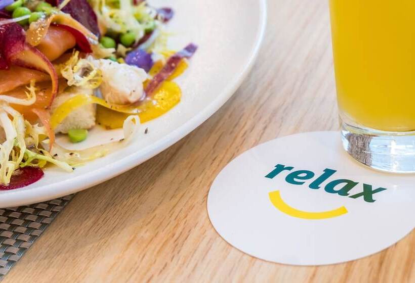 هتل Holiday Inn & Suites   Dubai Festival City Mall, An Ihg