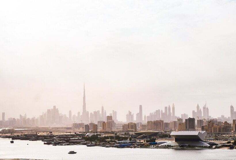 هتل Holiday Inn & Suites   Dubai Festival City Mall, An Ihg