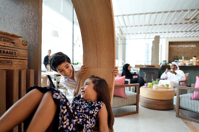 هتل Holiday Inn & Suites   Dubai Festival City Mall, An Ihg