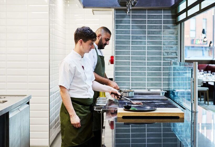 Отель Hyatt Regency Manchester