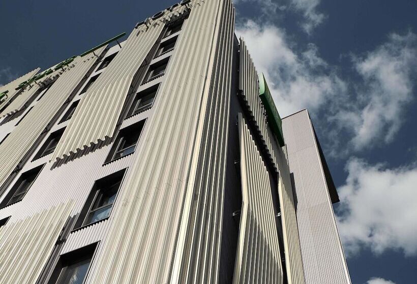 בית מלון כפרי Ibis Styles Arad