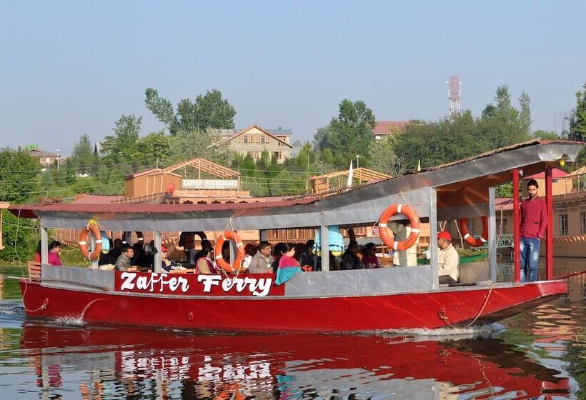 Hotel Zaffer Group Of Houseboats