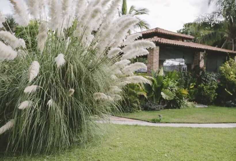 בית מלון כפרי Capital O La Joya Del Lago