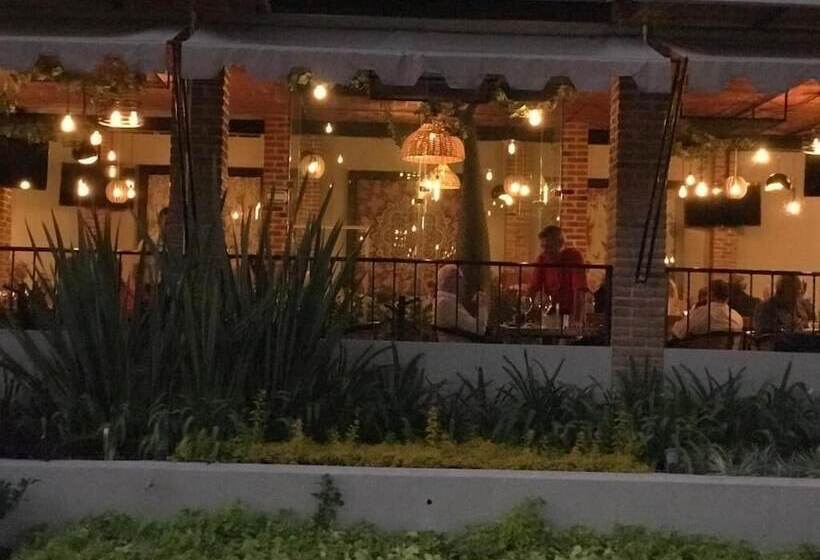 בית מלון כפרי Capital O La Joya Del Lago