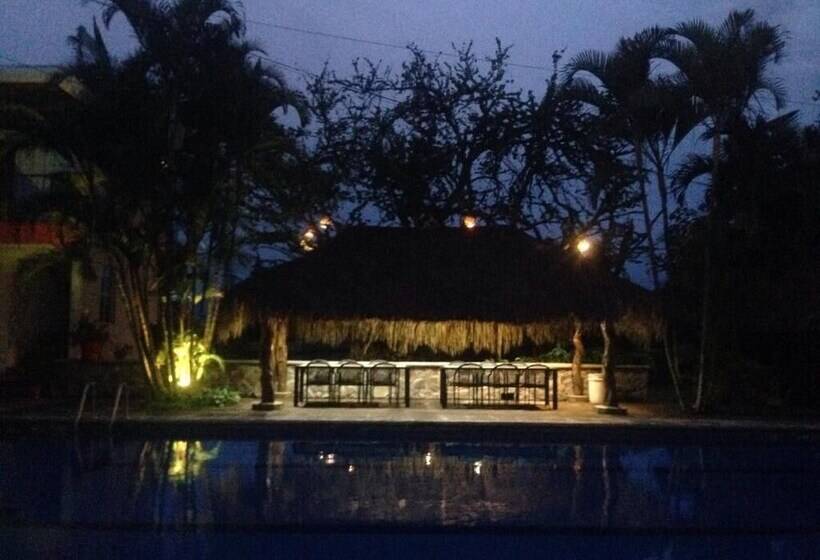 בית מלון כפרי Capital O La Joya Del Lago