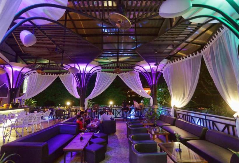 ホテル Moloppor Cafe