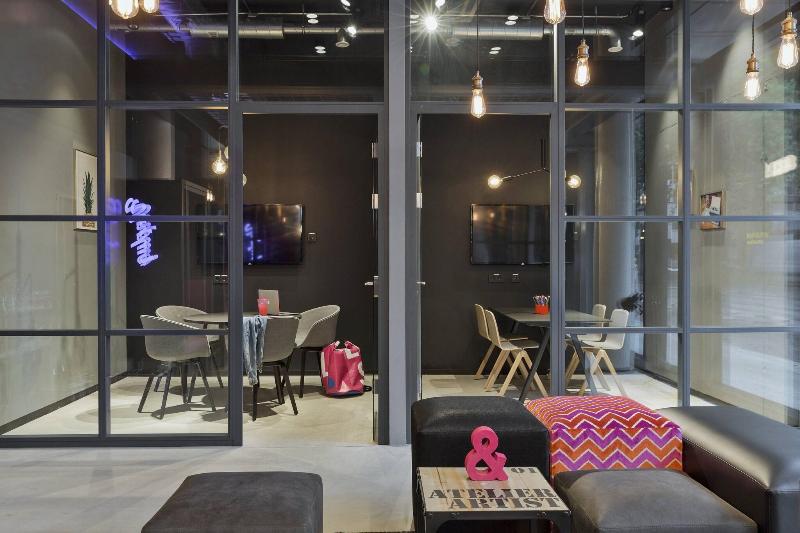 فندق Moxy Frankfurt East