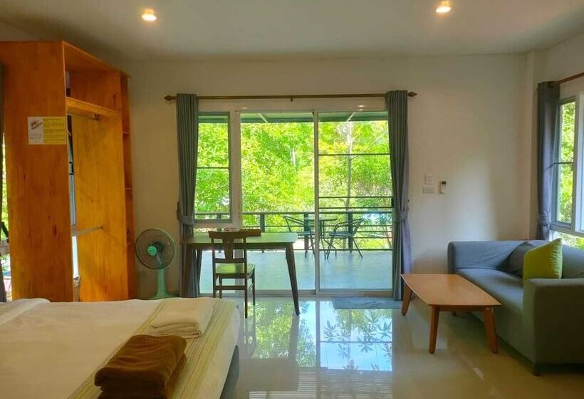 ホテル Phangan Akuna