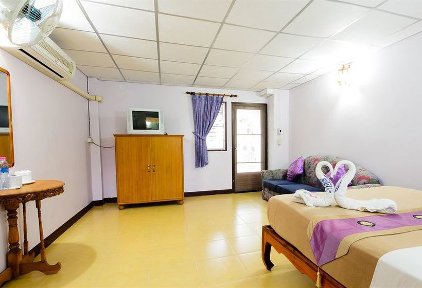 Отель Sananwan Beach B&b