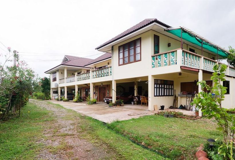 Отель Sananwan Beach B&b