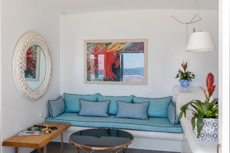 هتل Secret Legend Suites