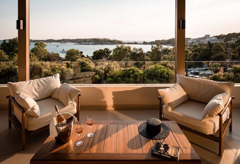 בית מלון כפרי Somewhere Vouliagmeni