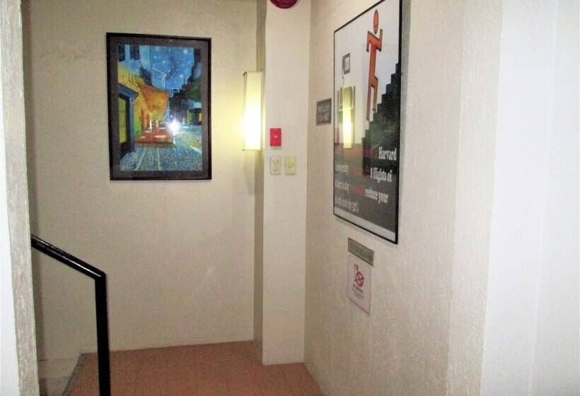 Hotel Stonestown Suites