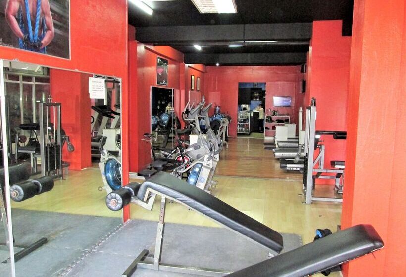 Hotel Stonestown Suites