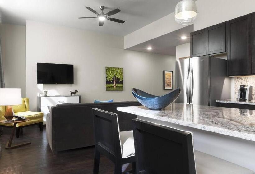 호텔 The Current Iowa, Autograph Collection