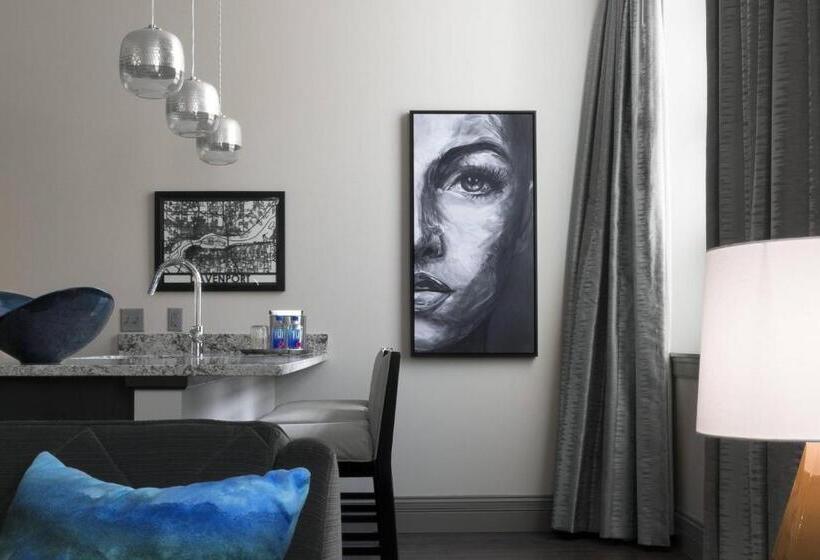 호텔 The Current Iowa, Autograph Collection