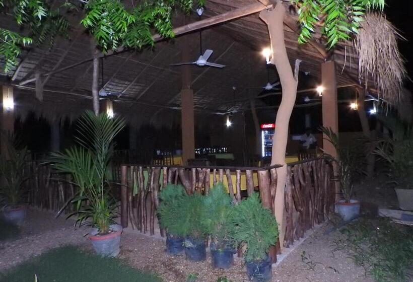 Отель The Grand Yala