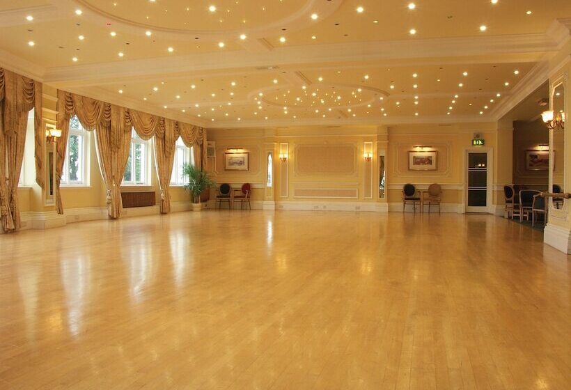 Tlh Victoria Hotel   Tlh Leisure, Entertainment And Spa Resort