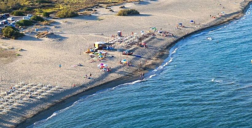 בית מלון כפרי Villaggio Camping Torre Salinas