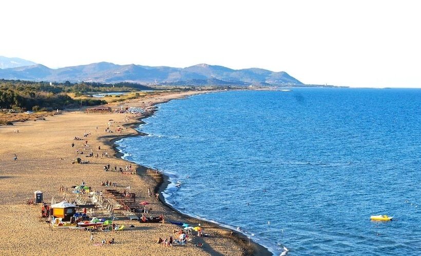 בית מלון כפרי Villaggio Camping Torre Salinas