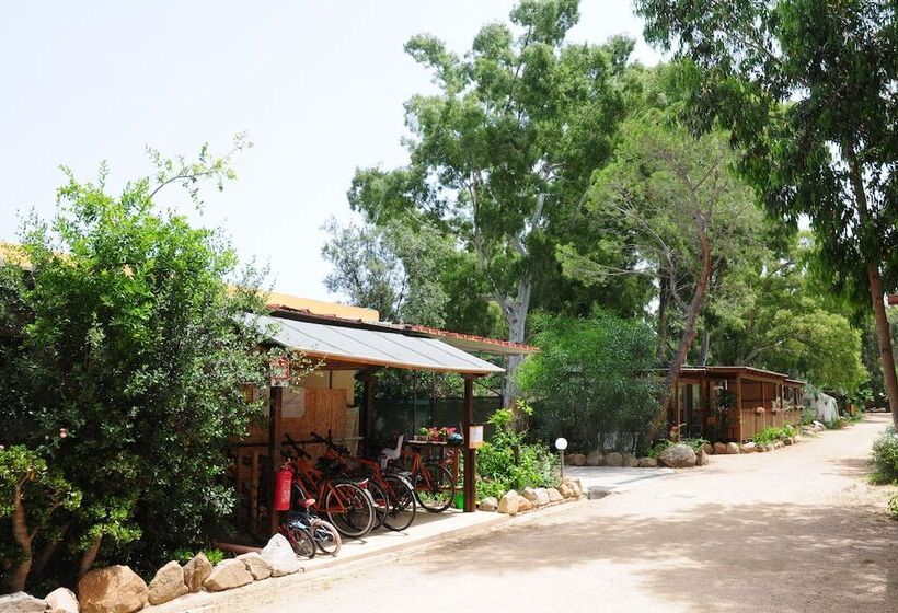 בית מלון כפרי Villaggio Camping Torre Salinas