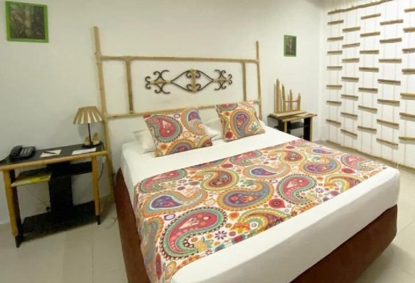 בית מלון כפרי Zandu