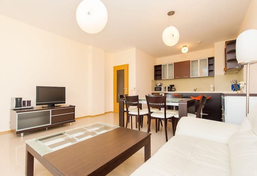 Lighthouse Apartments & Villas