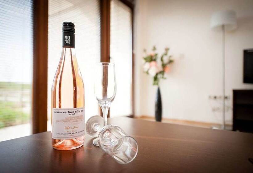 Lighthouse Apartments & Villas