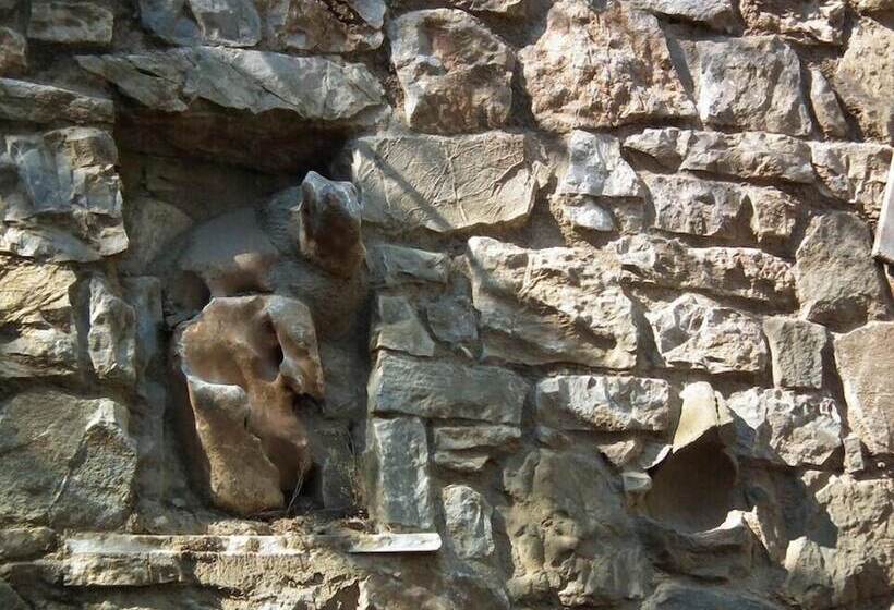 Montanema Handmade Village