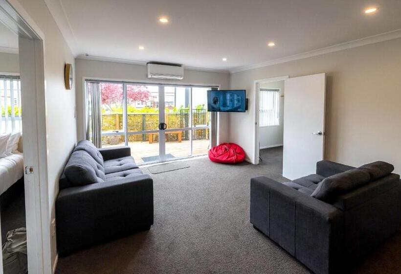 모텔 Aura Accommodation