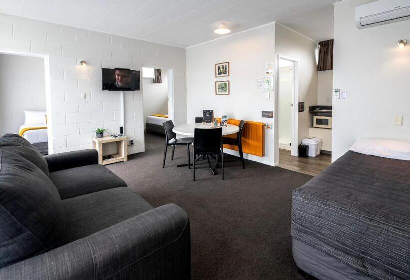 모텔 Aura Accommodation