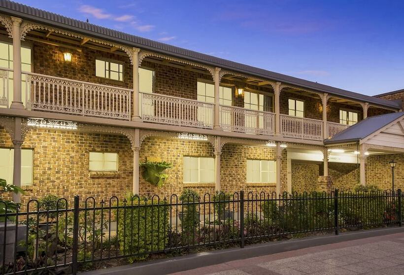 فندق على الطريق Richmond Motor Inn